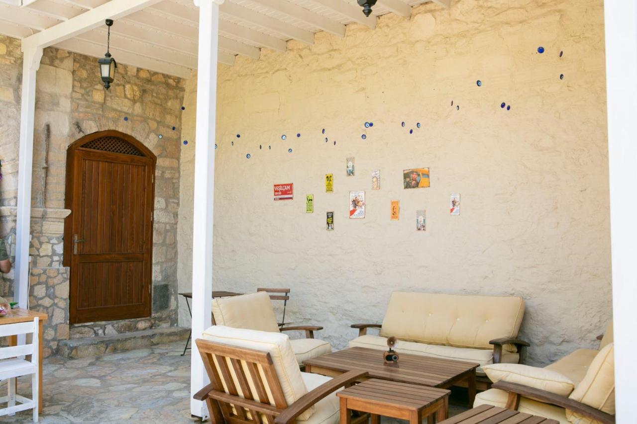 Annemin Harabesi Otel Cesme Exterior photo