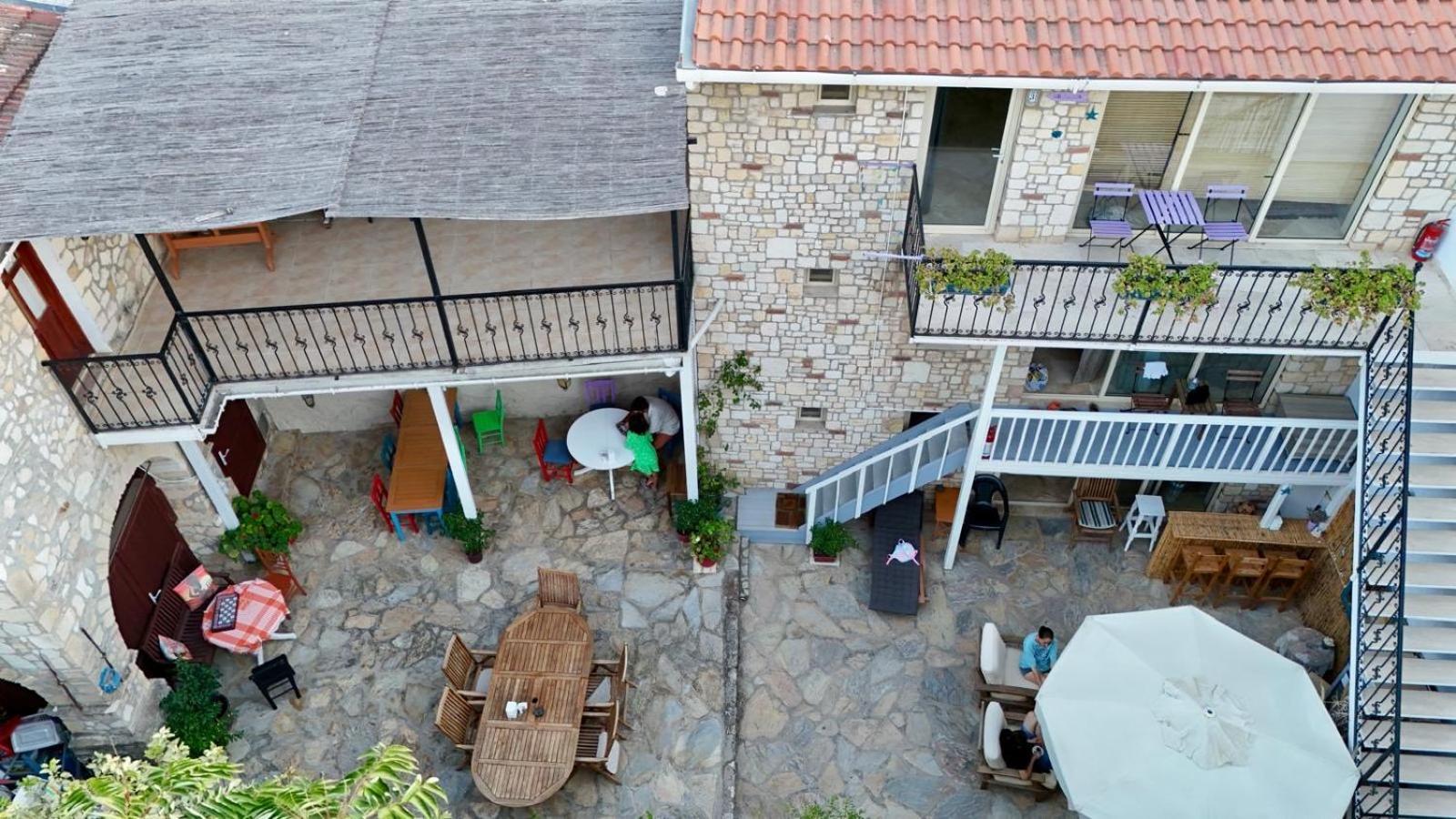 Annemin Harabesi Otel Cesme Exterior photo