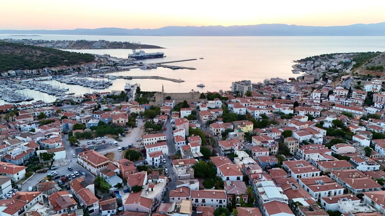 Annemin Harabesi Otel Cesme Exterior photo